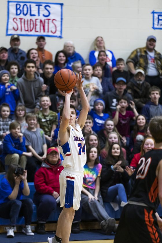 Boys Basketball Bolts bury RepublicMichigamme News, Sports, Jobs
